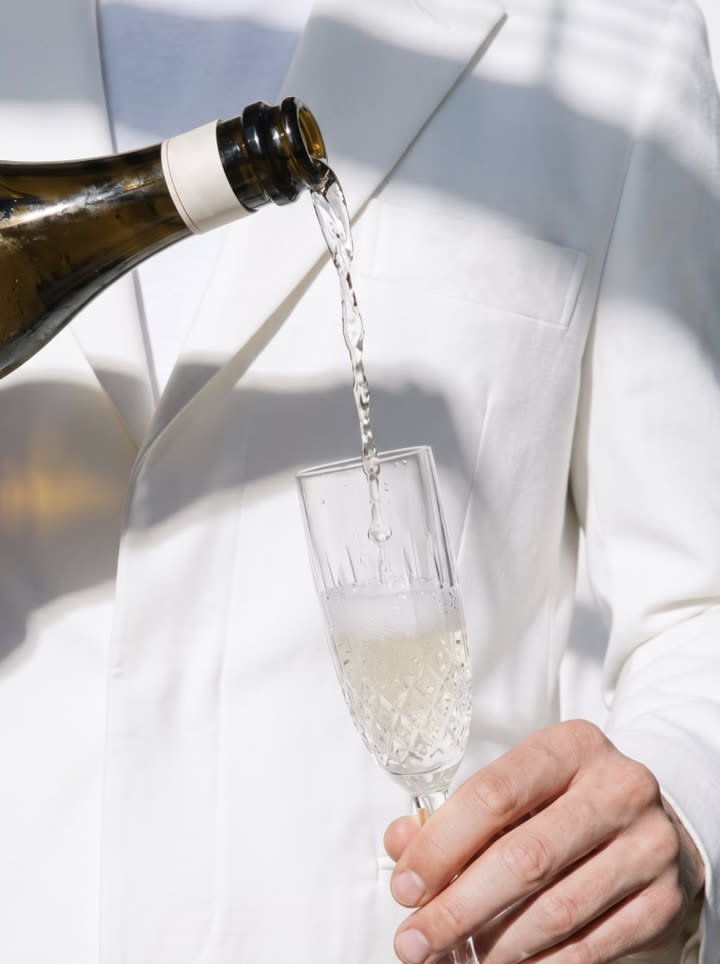 Copa servida en un brindis